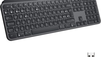 Este teclado de Logitech con iluminación, batería recargable y multidispositivo tiene más de 900 pesos de descuento en Amazon México