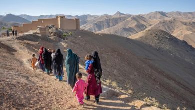 Las prohibiciones que sufren las mujeres afganas cuestan legitimidad nacional e internacional a los talibanes
