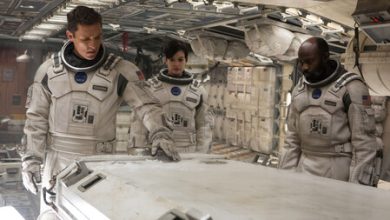 Antes de 'Oppenheimer', Nolan nos regaló esta cinta con viajes en el tiempo, astronautas y ciencia ficción que puedes ver en HBO Max y Prime Video