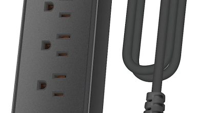 Este multicontacto tiene cinco enchufes, tres puertos USB y protección contra sobretensiones, lo mejor, es su precio de solo 249 pesos