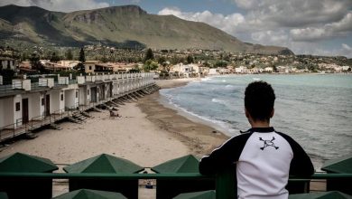 Más muertos en un naufragio en el Mediterráneo, una mujer embarazada y un niño de 18 meses entre ellos