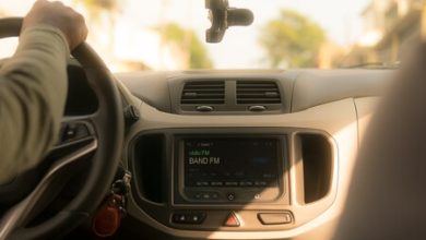 Un taxista arrojó ácido a un auto de Uber en Cancún: la razón fue que un pasajero pidió el viaje y abordó el vehículo