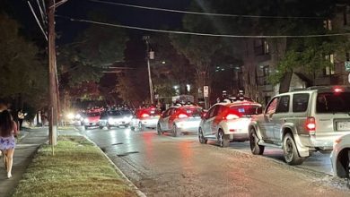 Se supone que son inteligentes, pero estos taxis "autónomos" hicieron lo más tonto: detenerse en una calle y causar un caos vial