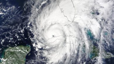 El huracán Otis toca tierra en México con una fuerza máxima de categoría 5