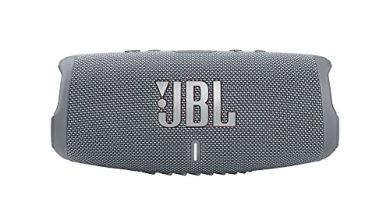 JBL Charge 5: esta potente bocina portátil tiene resistencia al agua, batería de hasta 20 horas e increíble 51% de descuento en Amazon