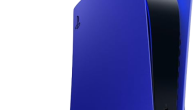 Las nuevas y espectaculares carcasas para PS5 en colores Cobalt Blue y Volcanic Red ya están disponibles para apartarlas gratis en Amazon
