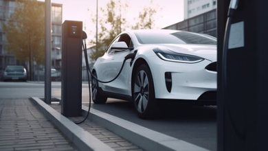 Los autos de gasolina son más confiables que los eléctricos, mientras que los híbridos enchufables son los más problemáticos, según estudio
