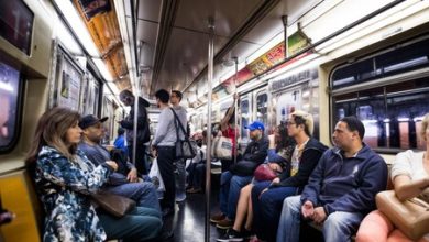 Hay quienes prefieren viajar varias horas en auto, camión y hasta en avión para llegar a sus trabajos, que vivir en ciudades grandes y caras