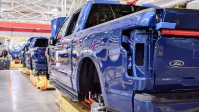 Ford prefiere fabricar más autos de gasolina que vehículos eléctricos: reducirá aún más la producción de la F-150 Lightning